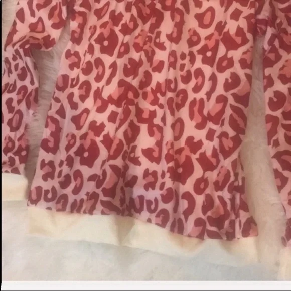 Ravens Red Leopard Crewneck Top - Picture 4 of 6